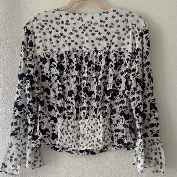 Free People Lady Bohemian Bell Floral Crop Smock Top Blue Boho Button Blouse L - Picture 8 of 13